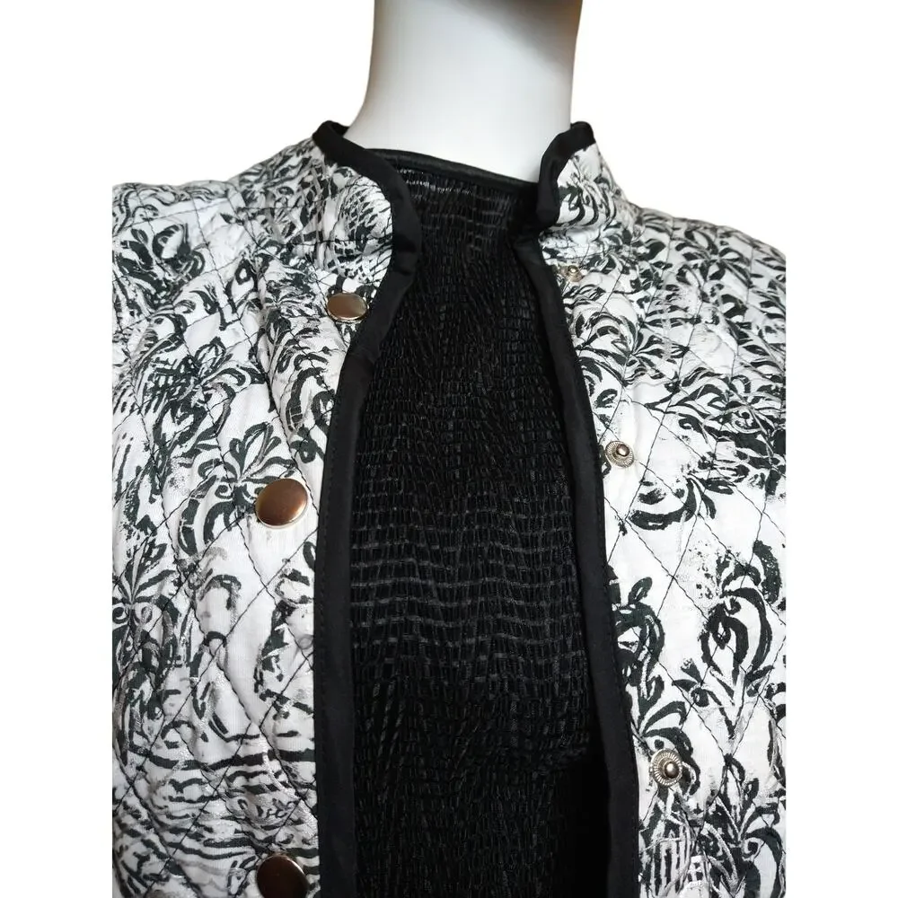 Lana Lee Top (L) & Onque Petite Jacket (PXL) - Stylish & Comfortable! - Picture 2 of 14
